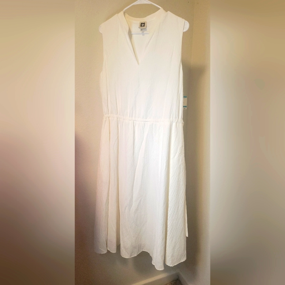 Vintage Anne Klein Elegant White Sleeveless Dress